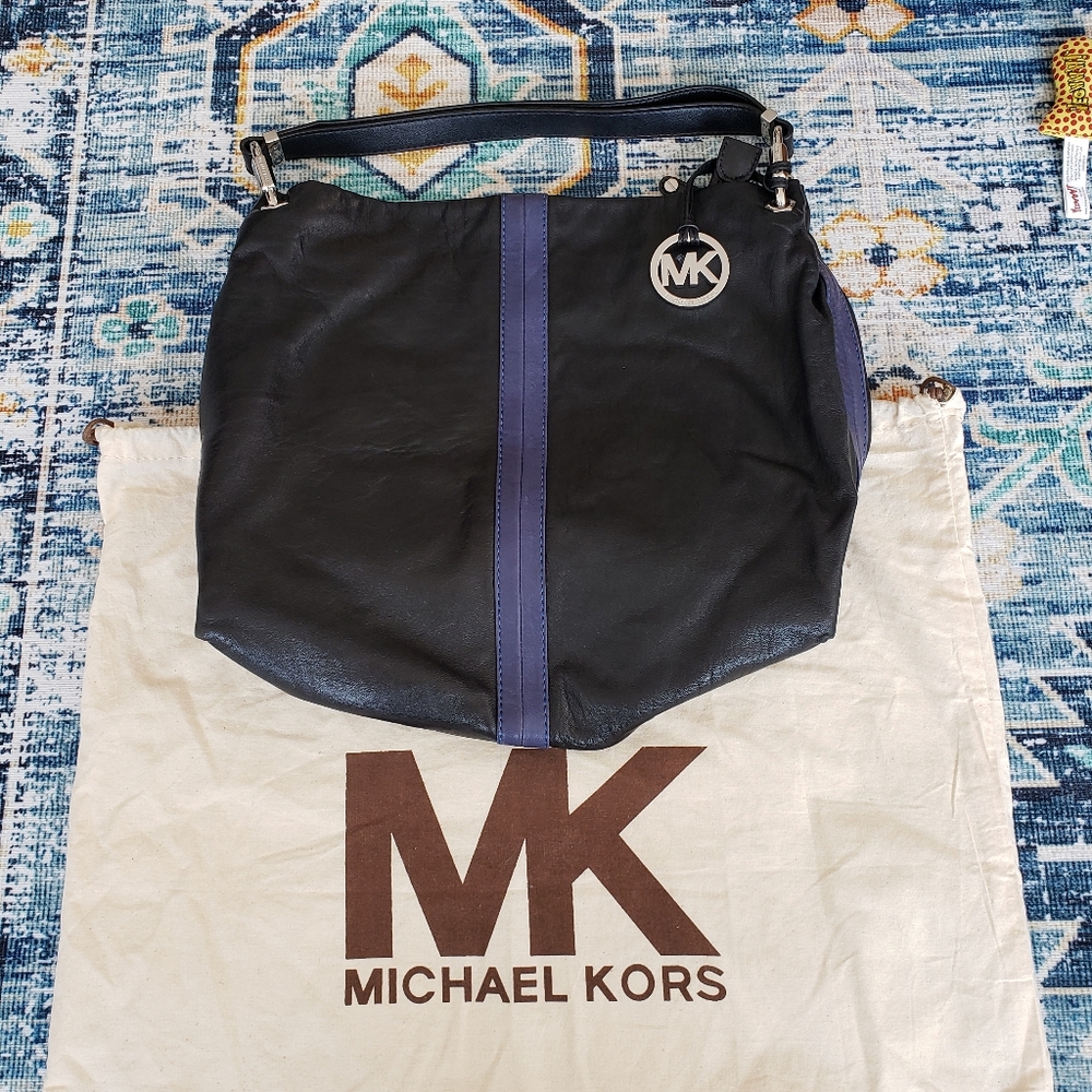 Michael Kors large leather hobo - EUC